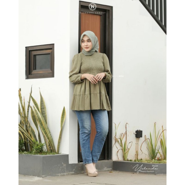 Yolanda Blouse Nadheera