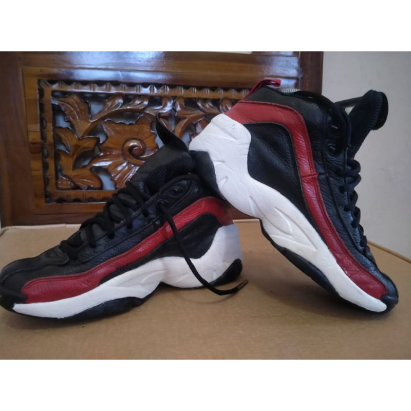 sepatu second brand/pl/trifting Reebok basket size 40