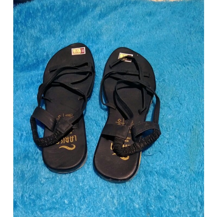 sandal dan sepatu wanita
