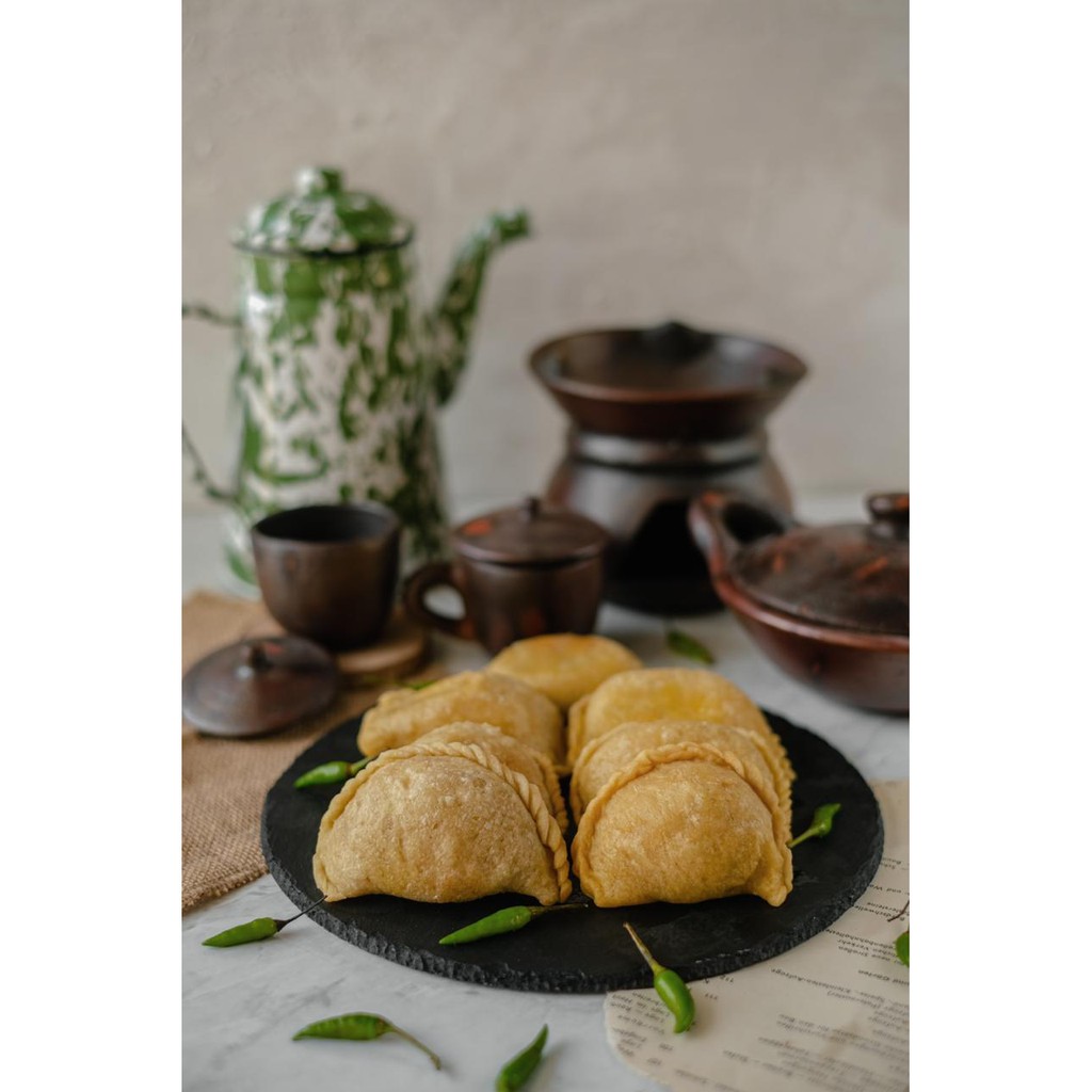 

SERUMPUN JAKARTA | PASTEL SAYUR | FROZEN | GORENGAN | JAJANAN PASAR | SNACKS | KUE PREMIUM |