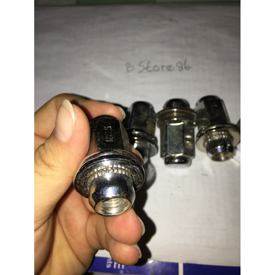 Mur Roda Toyota Innova / Fortuner