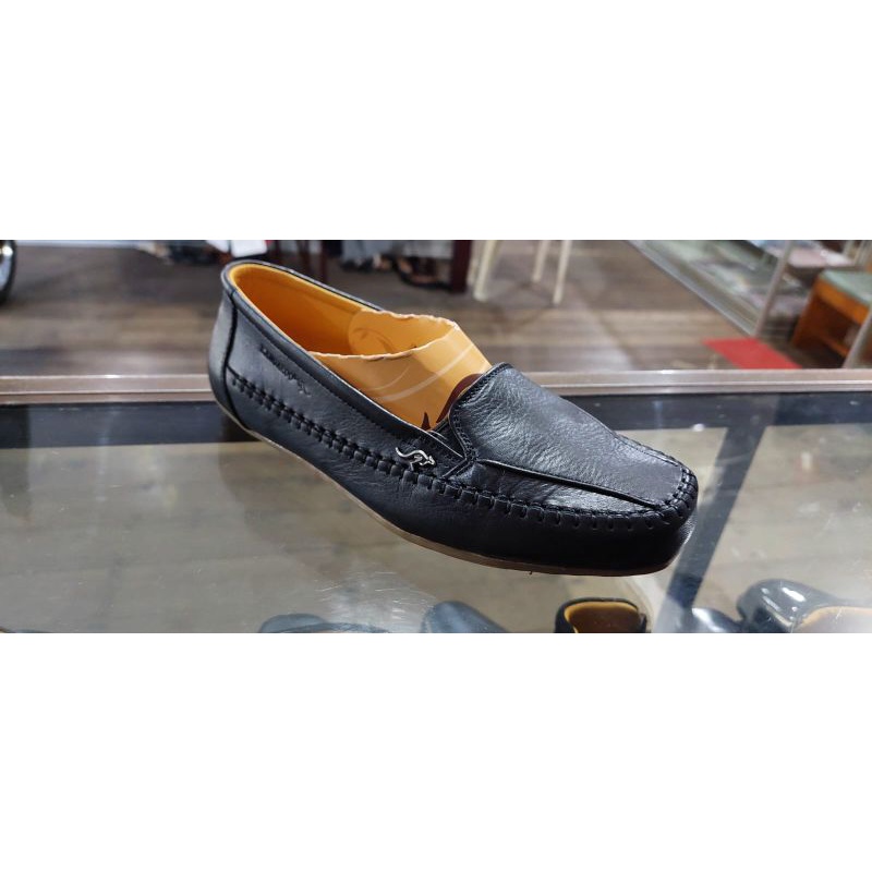 Sepatu Wanita Kangaroo