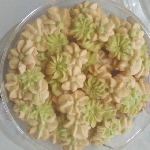 

Kue sumprit enak