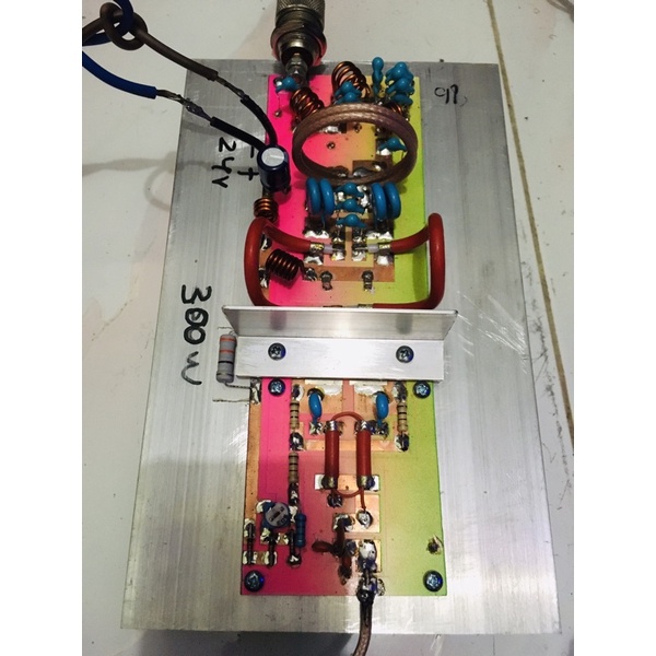 Boster amplifier fm 300 watt