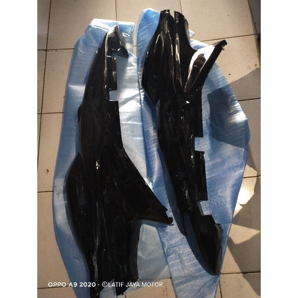 COVER BODY SUZUKI SMASH LAMA HITAM