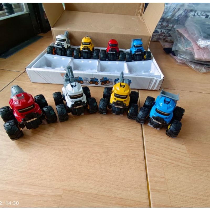 Mainan monster truck Stunt Truck 360