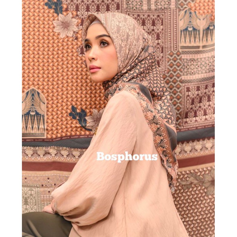 Julang Scarf by WEARING KLAMBY