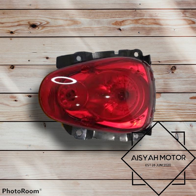 Reflektor Lampu Belakang Honda Scoopy Tahun 2010