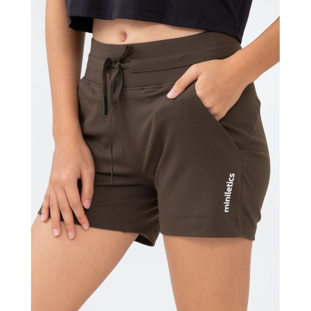 miniletics Last Stock - Versatile Tech High Rise Shorts Celana Pendek Olahraga Wanita