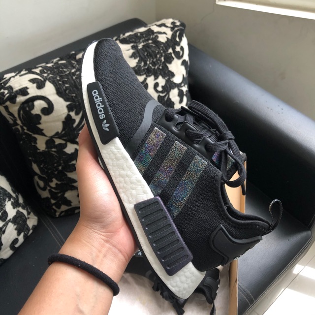 Preloved Adidas NMD R1 ORIGINAL (Like New)