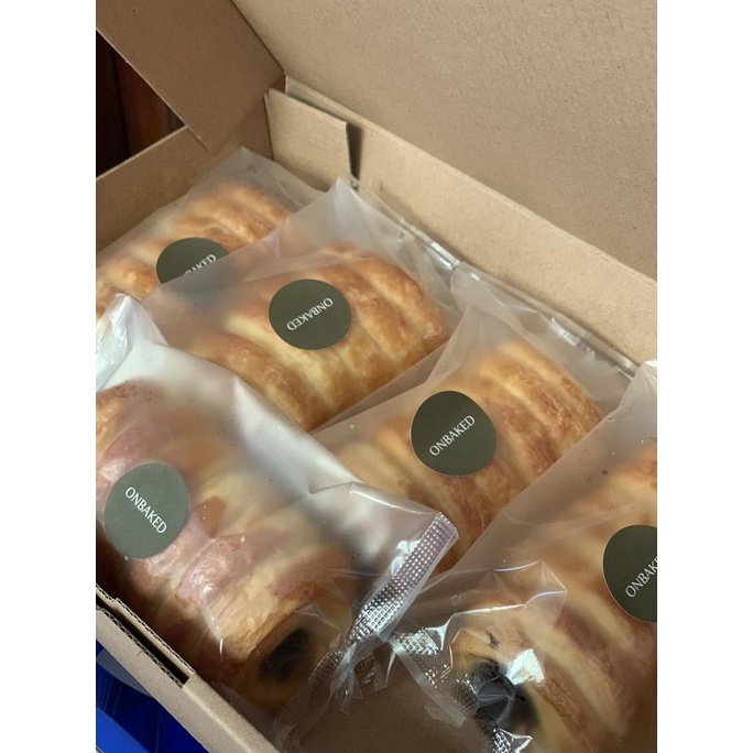 

Choco Croissant - 10 Pcs, Choco Croissant ---NEW---