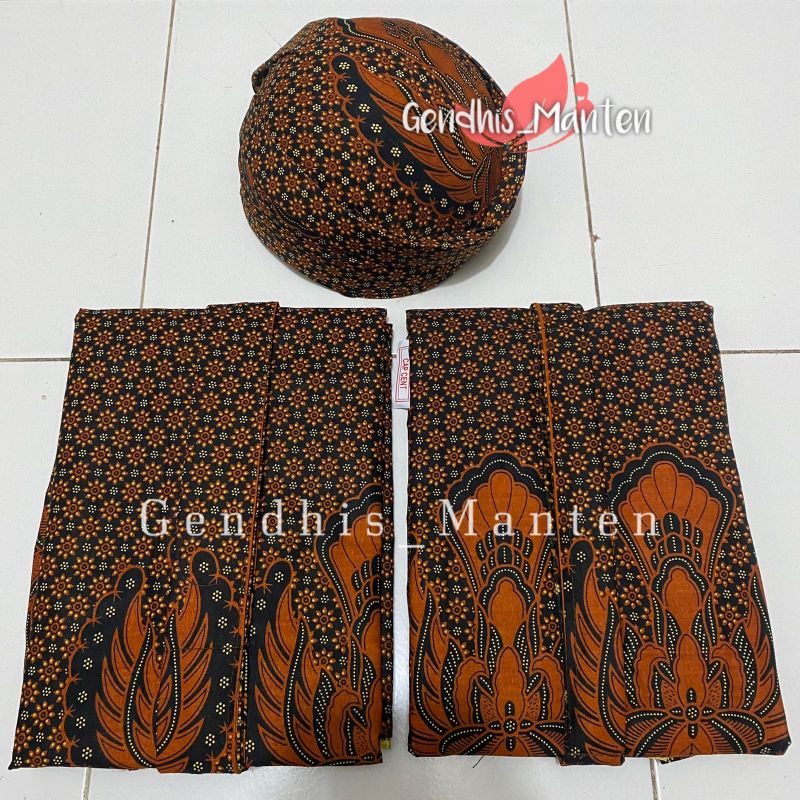 Set Blangkon + Sepasang Jarik Instan / Truntum Garuda, Cokelat