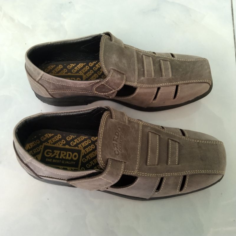 sepatu sandal kulit asli nyaman dipakai