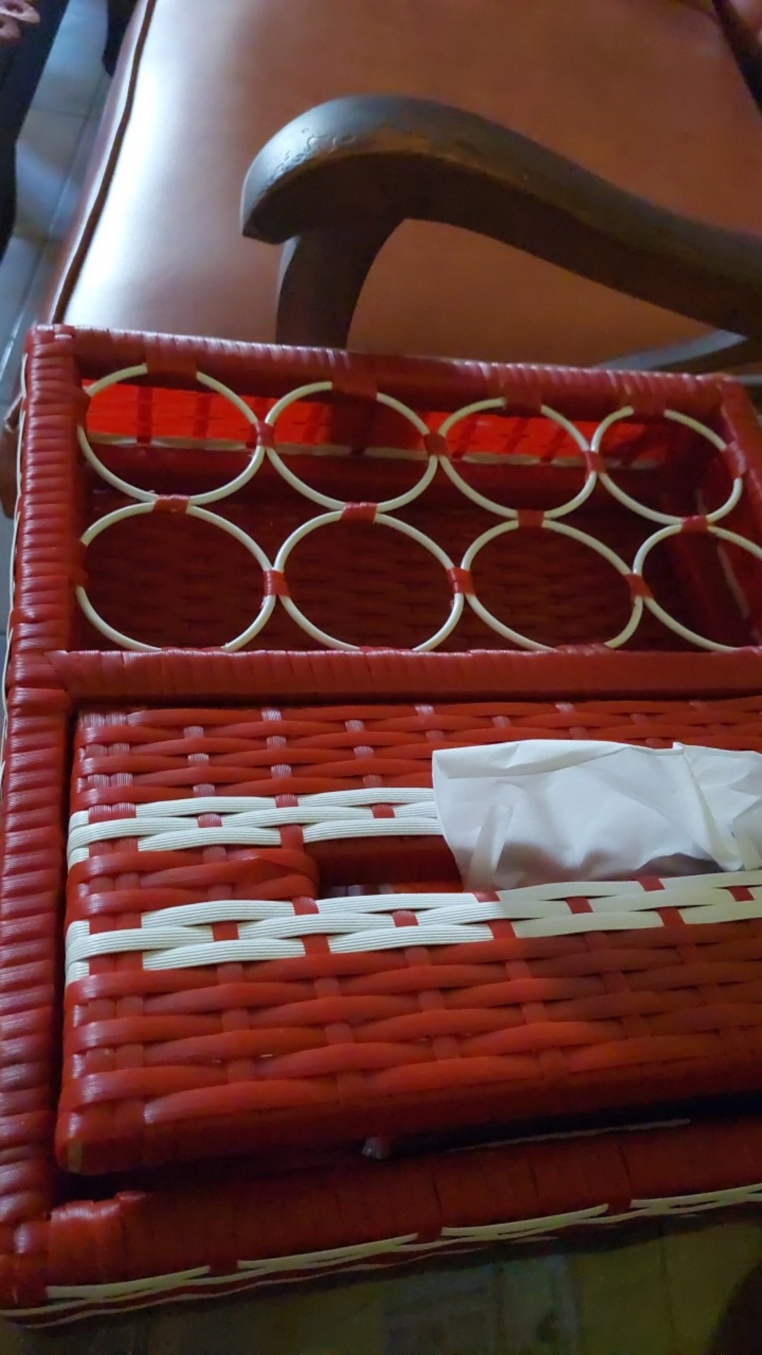 Rotan Sintetis 1 Set Wadah Aqua Dan Tisu