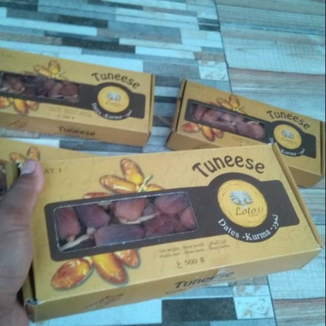 

KURMA TANGKAI TUNEESE 500GR