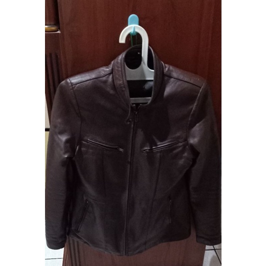 PRELOVED JAKET KULIT WANITA