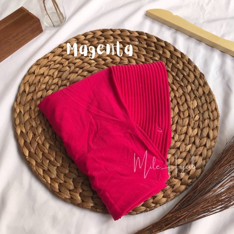 Bergo Hamidah Jilbab Jersey Menutup Dada Kerudung Olahraga Instan Premium-Magenta