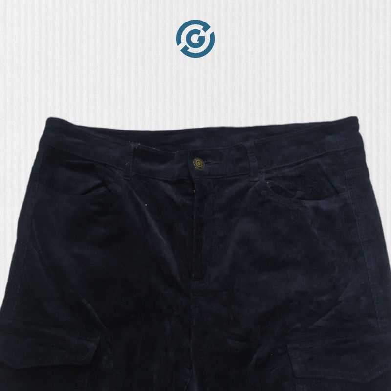 CELANA CORDUROY HITAM SAKU CARGO SECOND