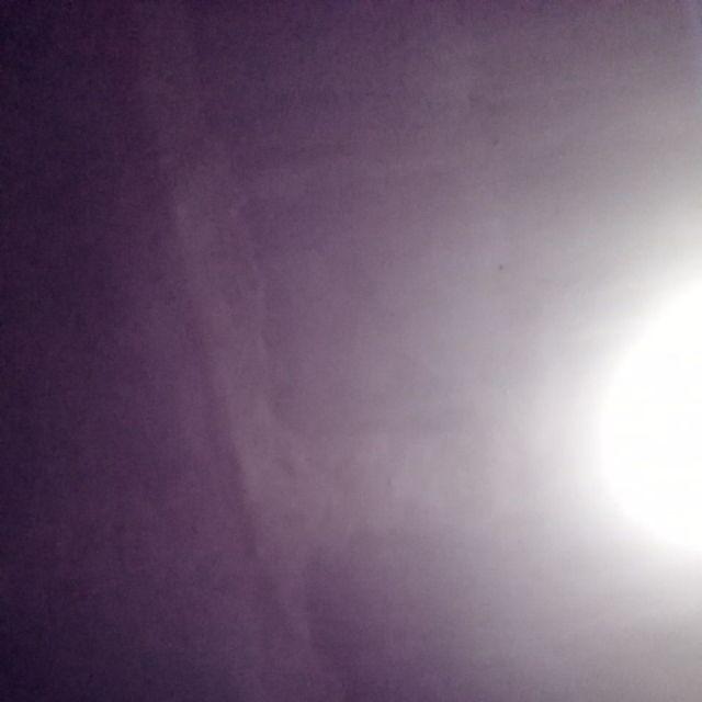 Wallpaper Dinding Motif Bata Putih