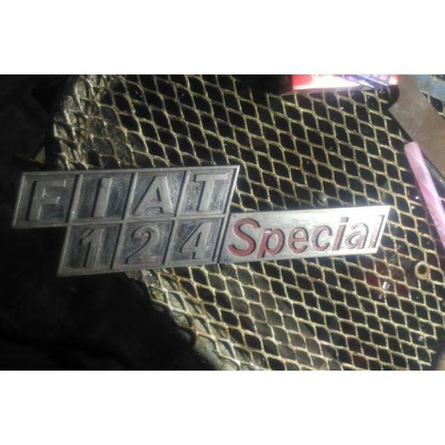 Emblem fiat special