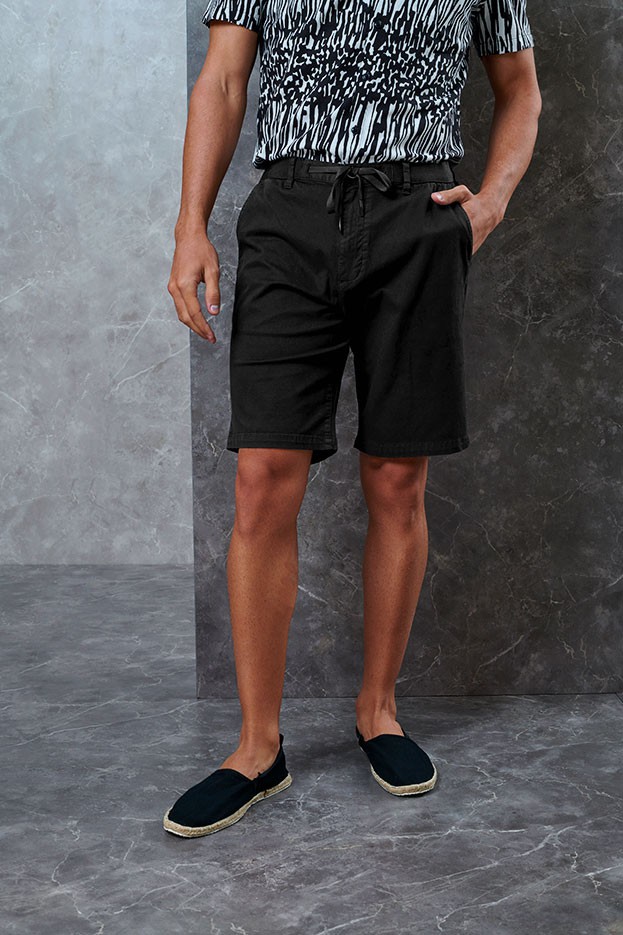 Andrew Smith Celana Pendek Bermuda Pria A0006X01A