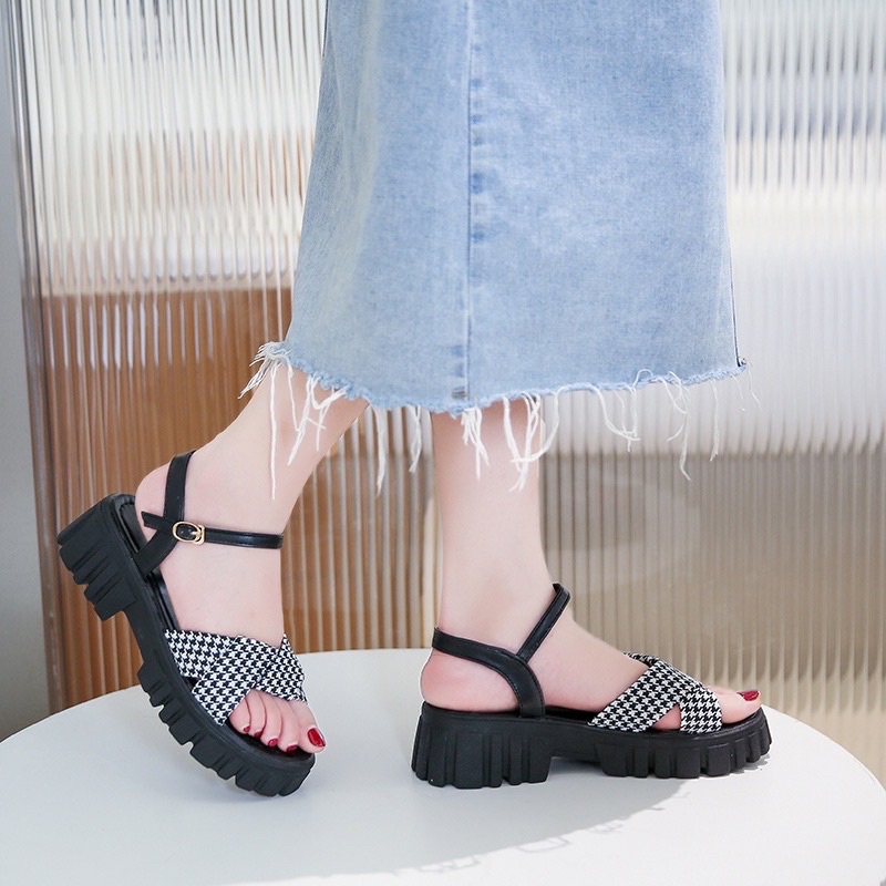 Nadilastuff Geisha Platform Sandal Hak Tinggi 5 Cm Sendal Wanita Premium