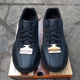 skechers mens relaxed fit air cooled memory foam