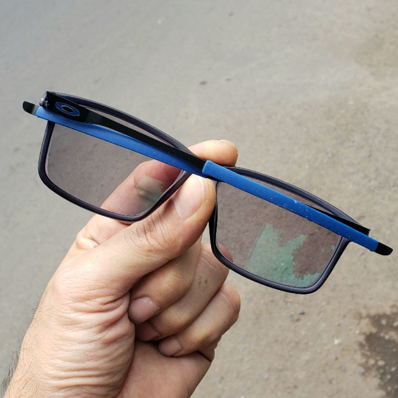 KACAMATA PROGRESIV LENSA PHOTOCROMIC SPORTY