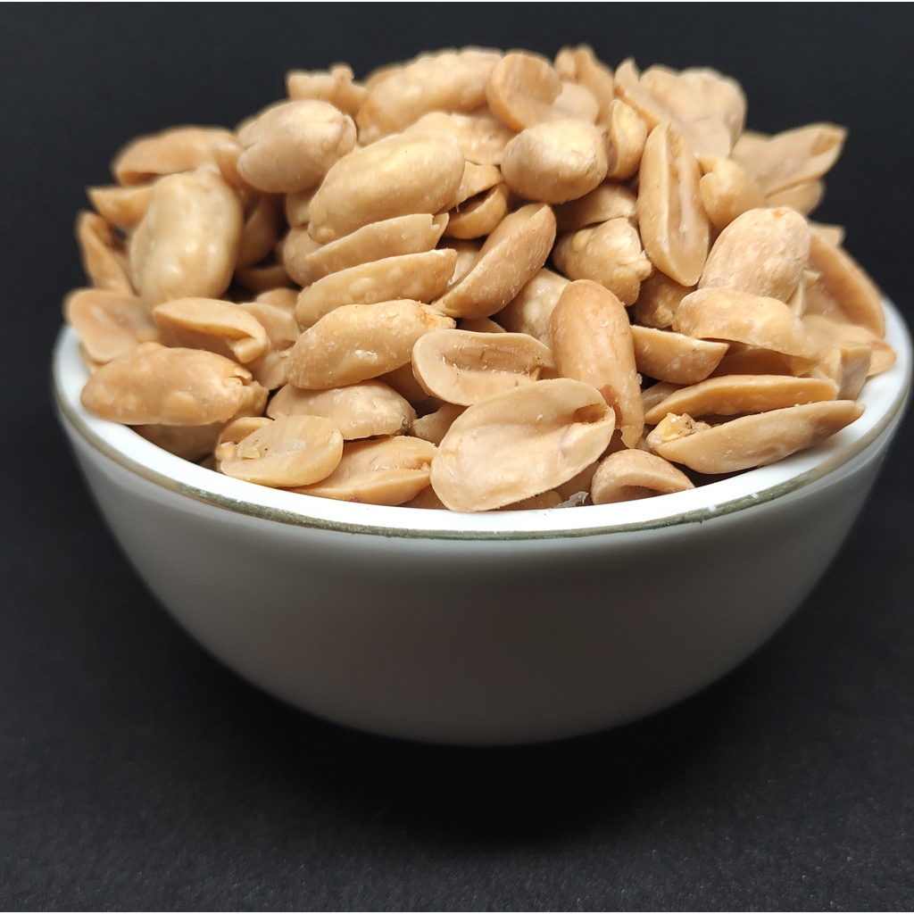 

Kacang Bawang kacang bangkok original kacang asin manis 1kg