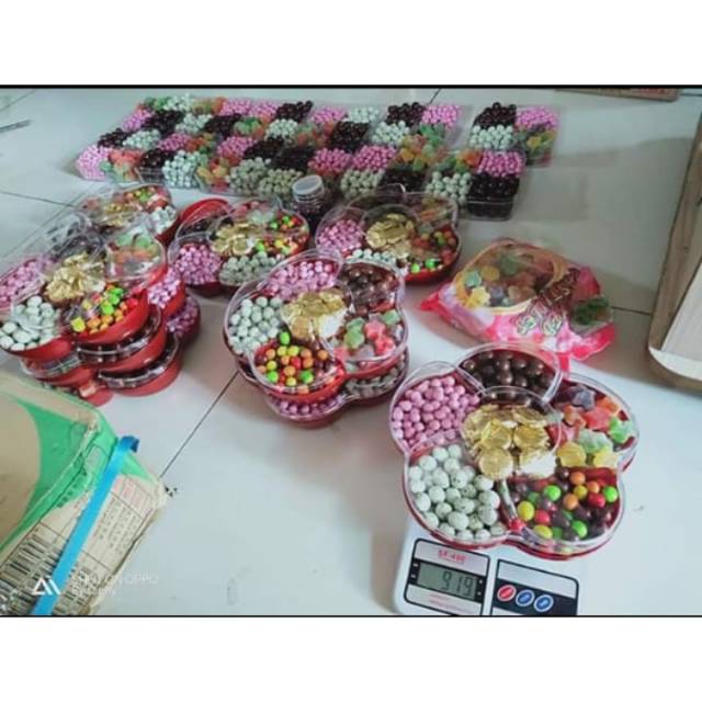 

Parcel coklat delfi + lagie