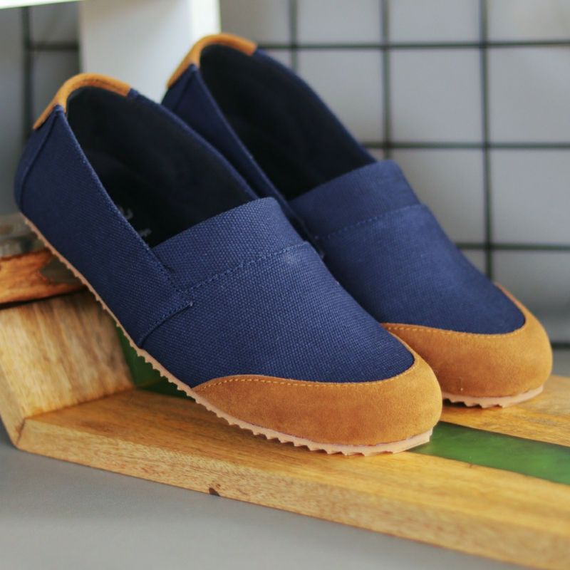 Sepatu Slip On Pria Kasual Slop Santai Murah Original Canvas Twill Premium