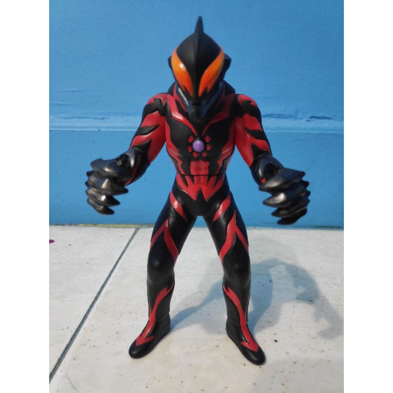 UHS Monster Ultraman Belial Bandai Rare