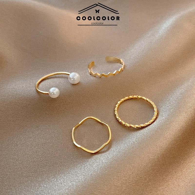 COD❤️4 Pcs/set Korea Cincin Emas Untuk Wanita Sederhana Mutiara Elegan Cincin Set Dapat Disesuaikan Terbuka Perhiasan Hadiah Fashion Aksesoris Murah