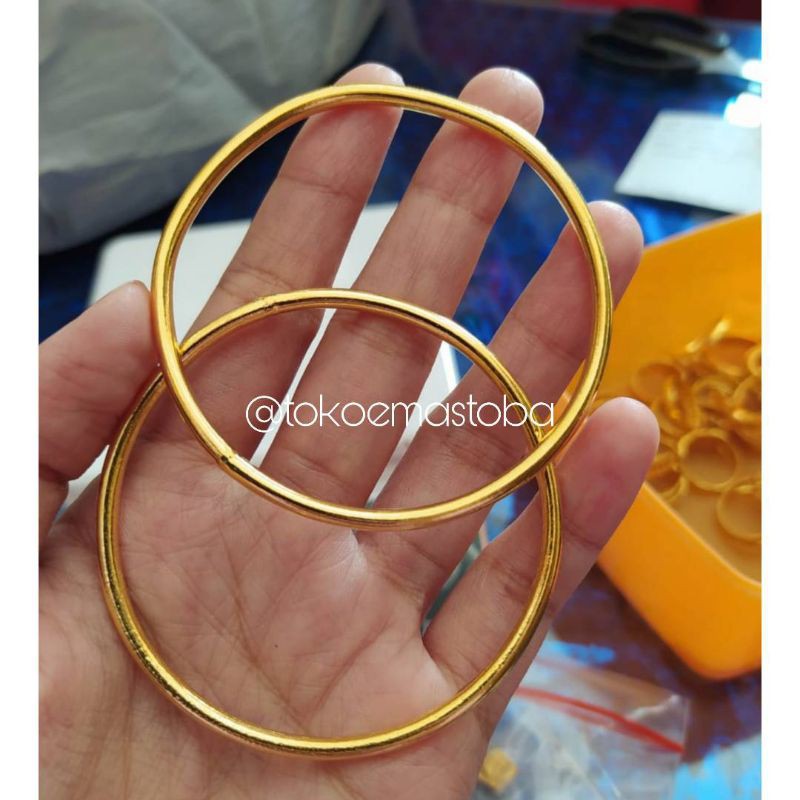 Gelang emas keroncong kadar 99.9% berat per gelang 10gram