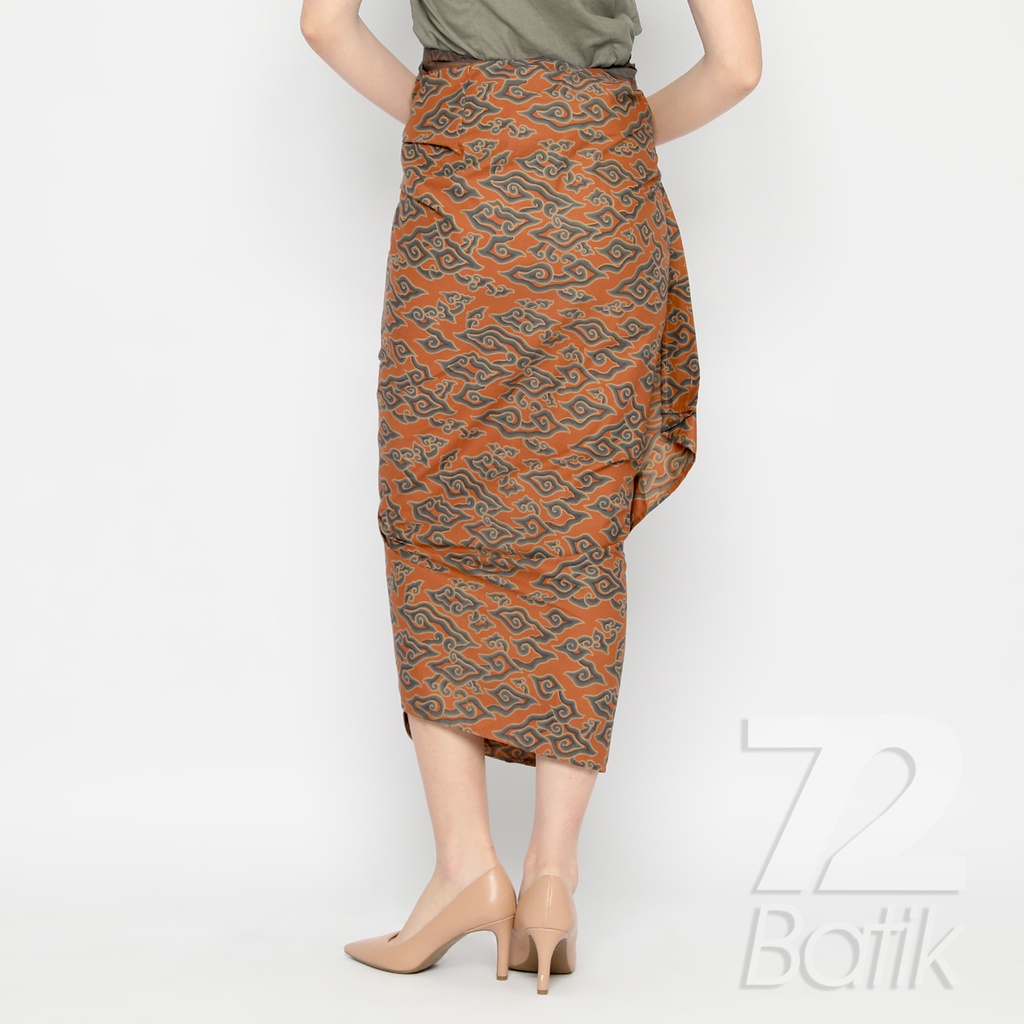 ROK BATIK SPAN Skirt Lilit Kebaya Instan Modern Wanita Motif Mega Mendung Orange 729572 Cap 72 - Rok Batik Lilit Bawahan Skirt Kamen Kebaya Songket Batik Panjang Plisket Span Instan Jadi Bali Lembaran Premium Modern Untuk Wanita Kondangan