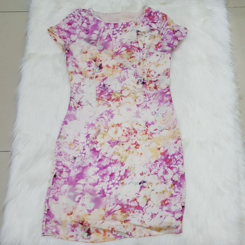Dress bunga pink