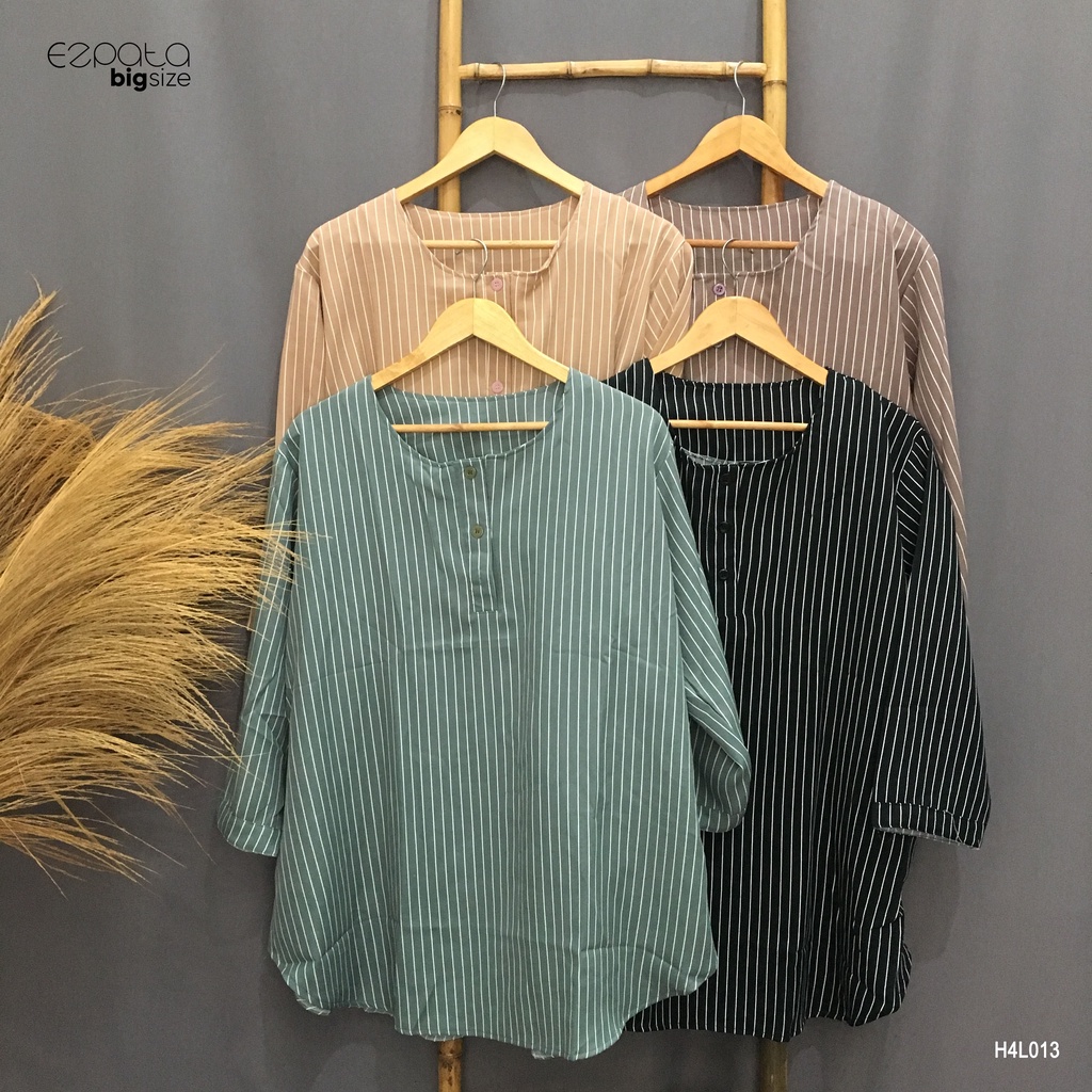 Ezpata Atasan Blouse Jumbo Bigsize Katun Shakila Lengan Panjang Kancing Depan Busui Friendly Motif Stripe LD 130cm Termurah Terbaru