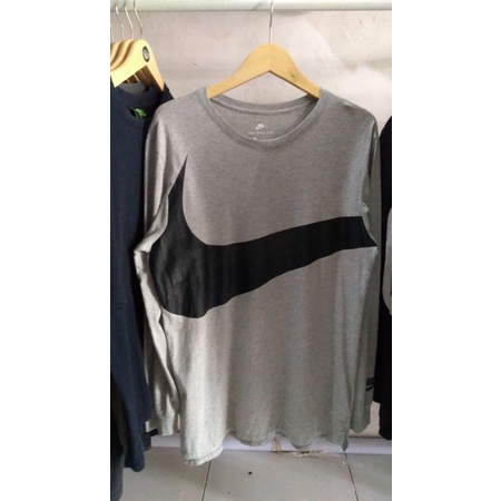 longsleeve Nike big swoosh original// nike big swoosh second