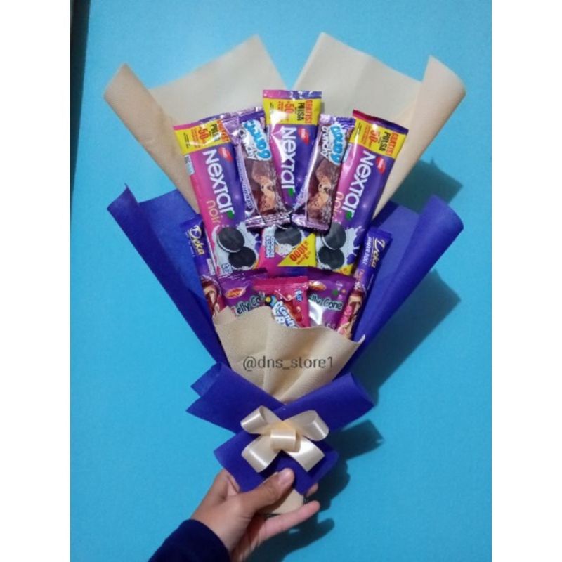 Bucket snack serba ungu free kartu ucapan