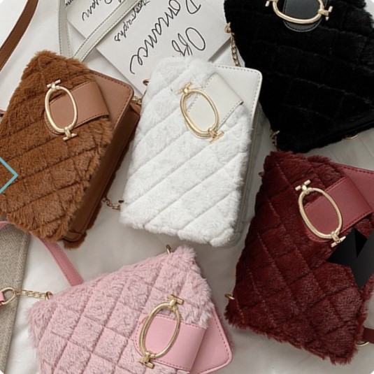 TAS BULU BULU SELEMPANG