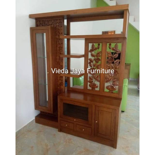 LEMARI TV PENYEKAT RUANGAN KAYU JATI