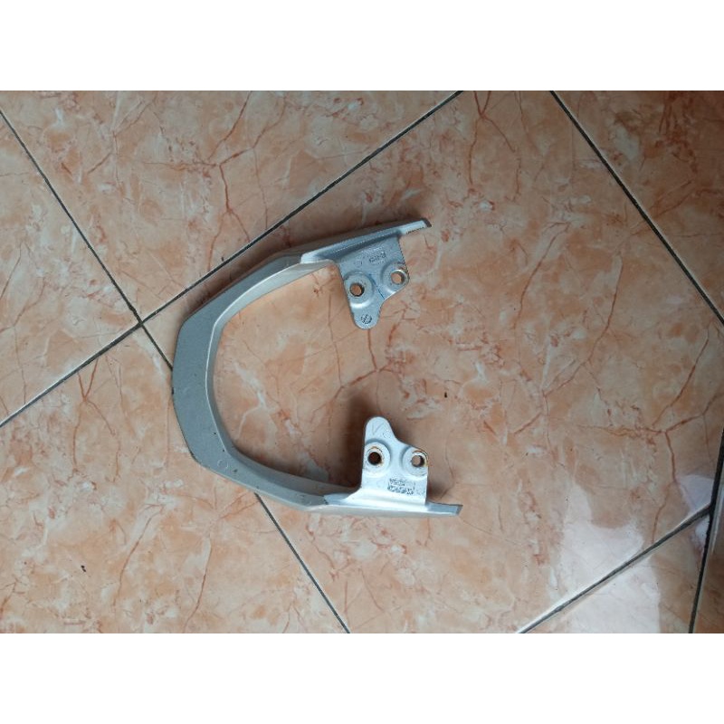 Begel behel pegangan jok belakang honda sonic sonic150