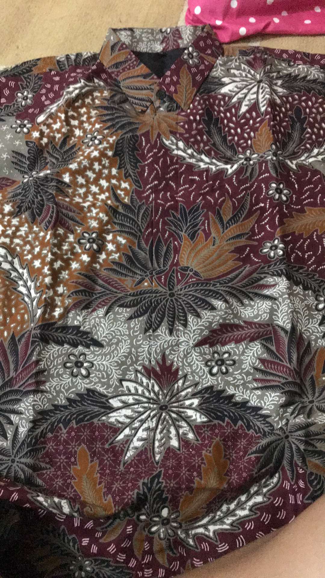 Sekartaji Ungu Pendek Kemeja Batik Pria Full Furing Katun Cabut Primisima