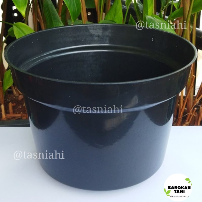 Pot Hitam Besar No 30 Diameter 30 cm Pot Bunga Tanaman Plastik 30 JM Jumbo Termurah