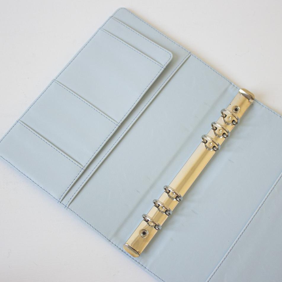 

Paket Kejutan Paperie Lab - Leather Binder A5 6 rings