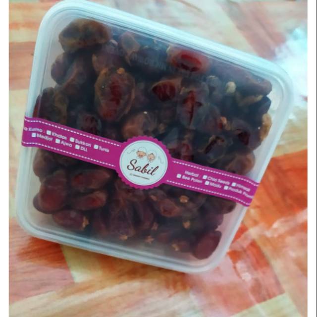 

Kurma Khalas