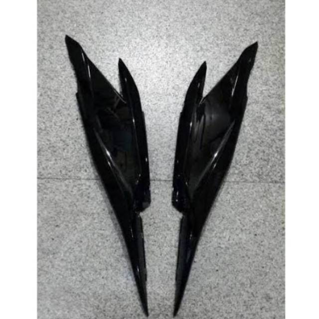 Cover body belakang vario 125 lama old hitam