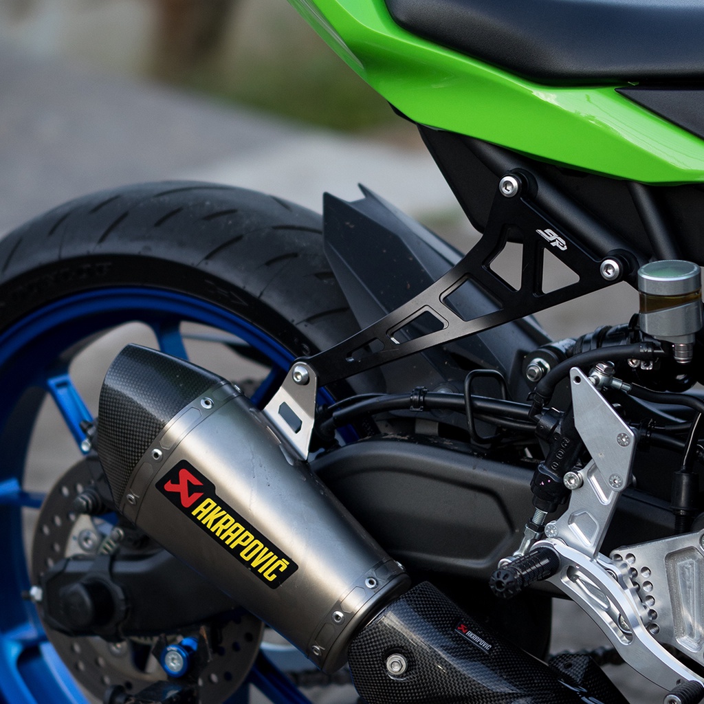 EXHAUST HANGER ZX25R ZX25RR ZX4R DURALIUM SRP