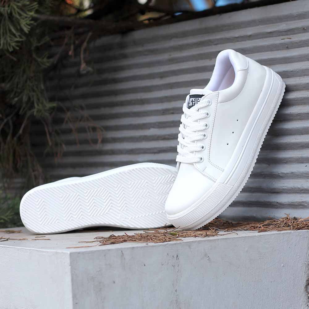 Sepatu Sneaker Wanita Putih Sepatu Wanita Putih 200