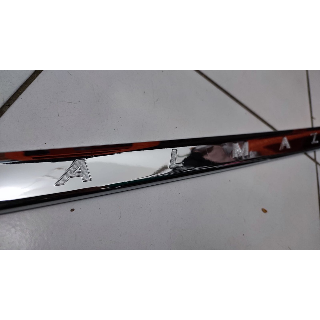 Trunk Lid Mobil Wuling Almaz 2019 Chrome